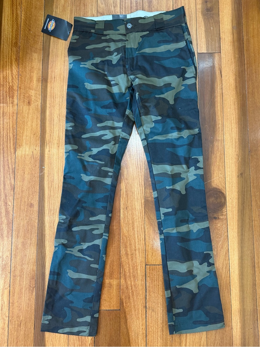 New With Tags Dickies Skinny Straight Camo Pants Men’s 28x32 Work Casual